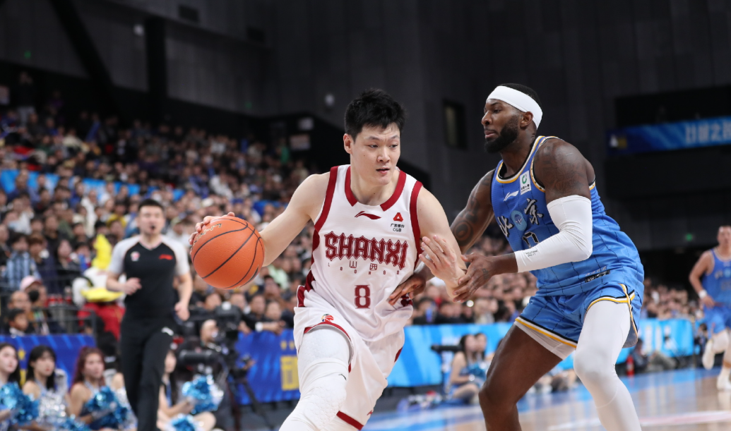 kaiyun-CBA疯狂一夜！继伟完美首秀，张宁霸气复仇，同曦刮到了超级大奖