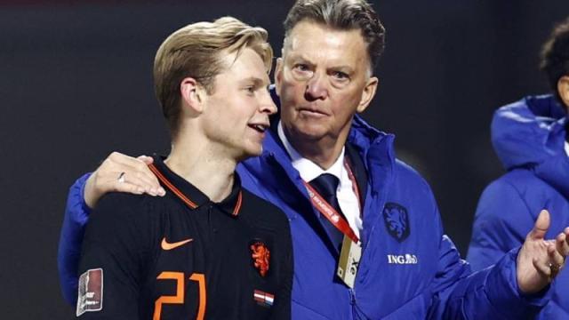 开云app-范加尔：没感到冷却很恼火 首秀边锋举动不可思议